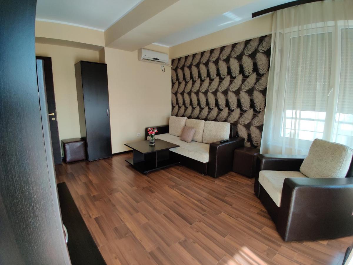 Summerland Beach&Sun Apartments 马马亚 外观 照片