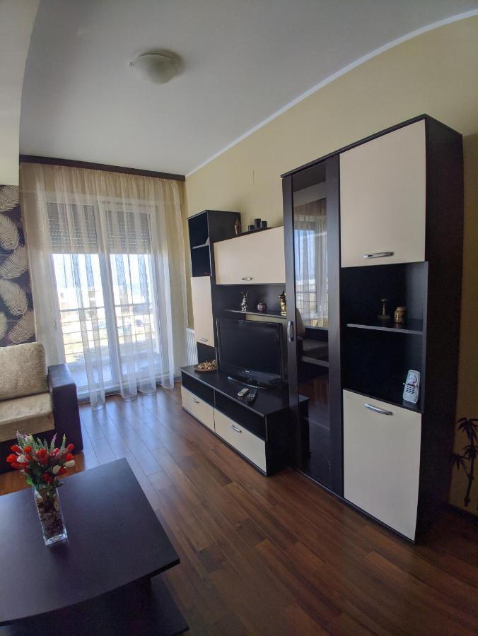 Summerland Beach&Sun Apartments 马马亚 外观 照片