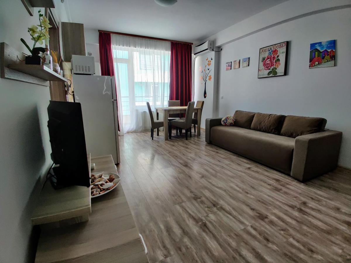 Summerland Beach&Sun Apartments 马马亚 外观 照片