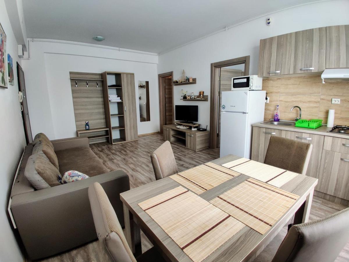 Summerland Beach&Sun Apartments 马马亚 外观 照片