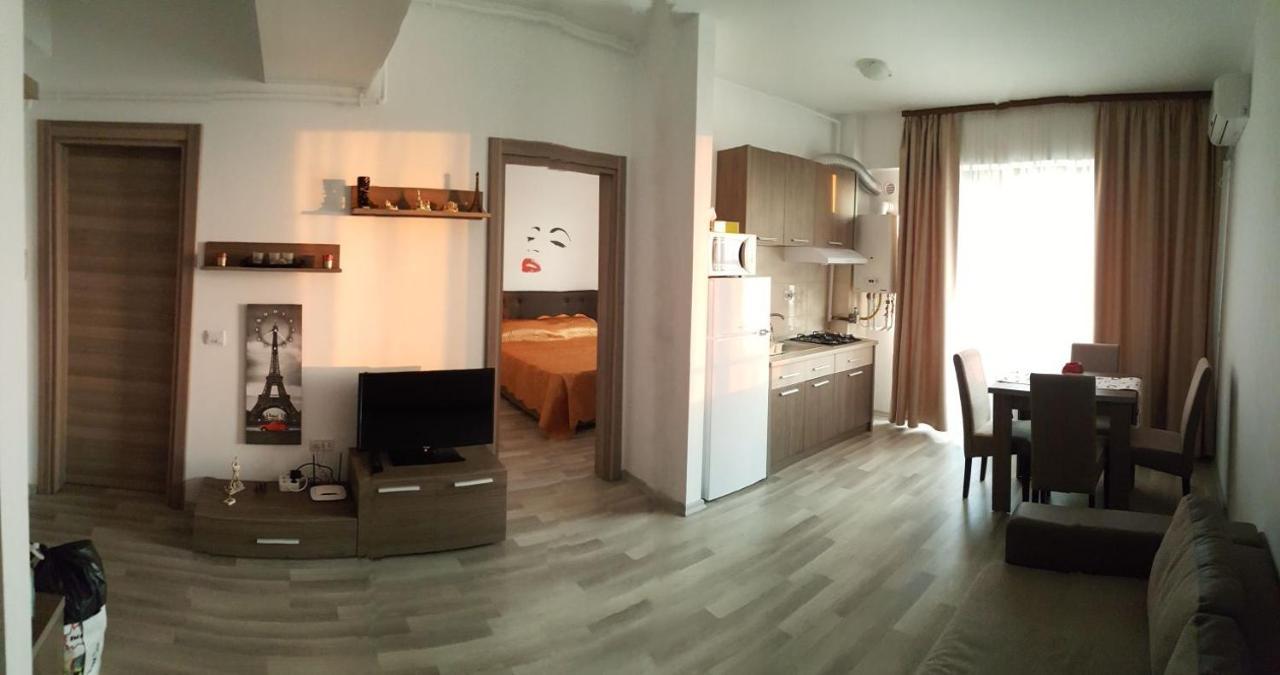 Summerland Beach&Sun Apartments 马马亚 外观 照片