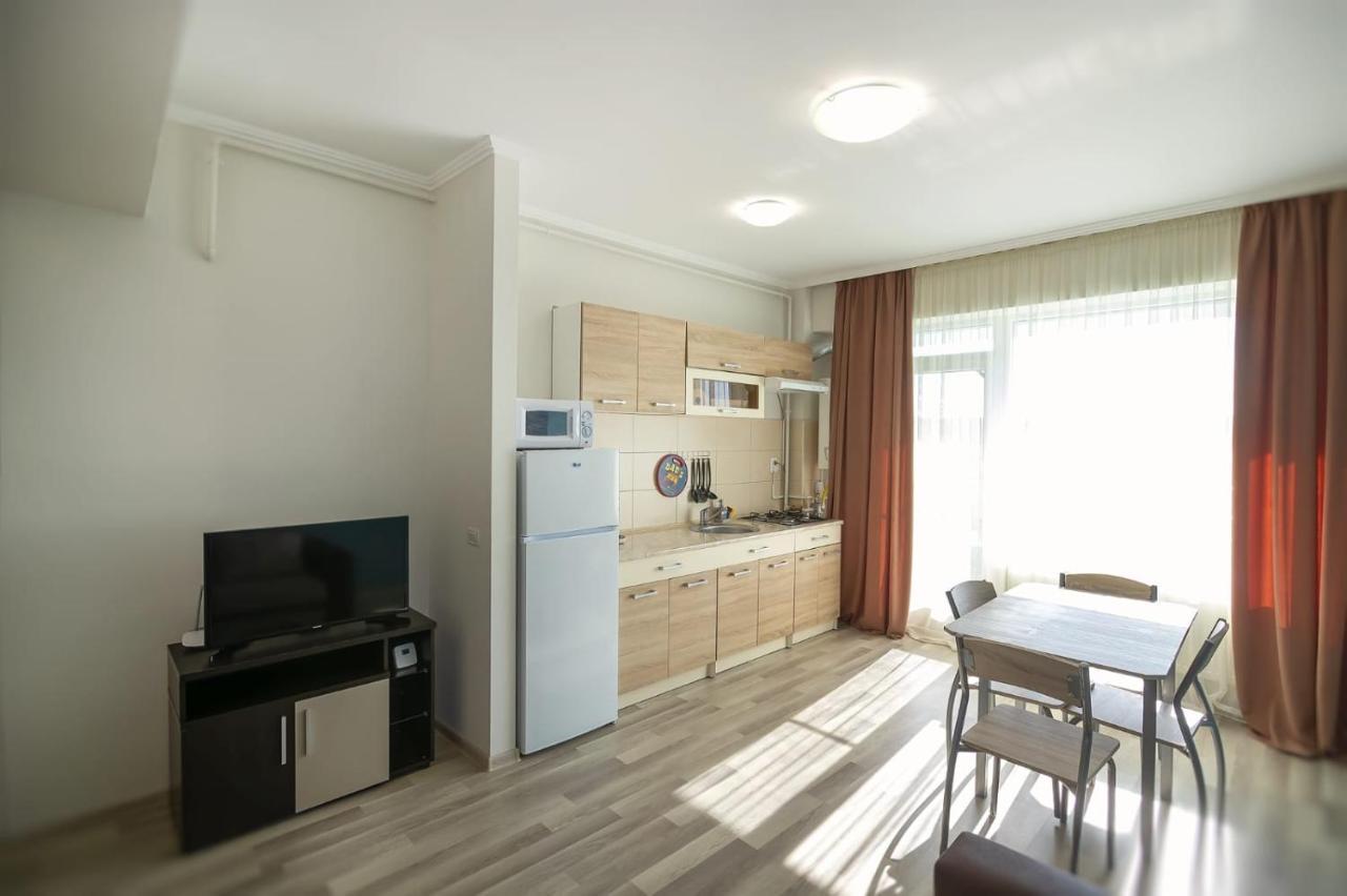 Summerland Beach&Sun Apartments 马马亚 外观 照片