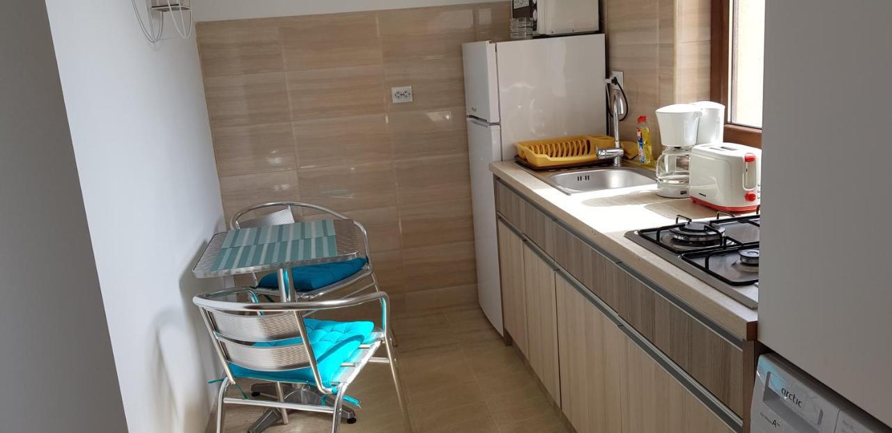 Summerland Beach&Sun Apartments 马马亚 外观 照片