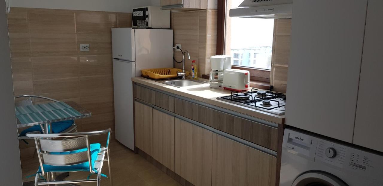 Summerland Beach&Sun Apartments 马马亚 外观 照片